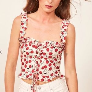🍒 REFORMATION Bayley lace up front linen crop top